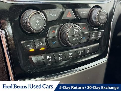 Used 2021 Jeep Grand Cherokee Limited w/ Luxury Group II AWD/4WD image 23
