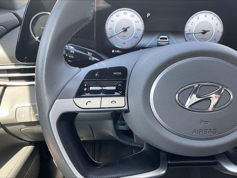 Used 2023 Hyundai Elantra SEL w/ Convenience Package FWD image 18