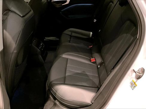 New 2025 Audi A5 2.0T Prestige image 18