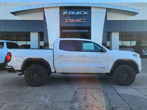 New 2026 GMC Canyon Elevation w/ Convenience Package image 3