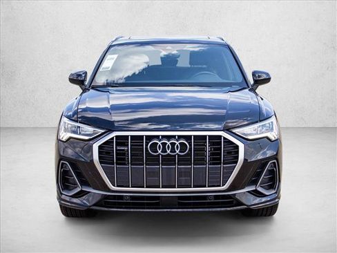 Used 2025 Audi Q3 2.0T Premium AWD/4WD image 2