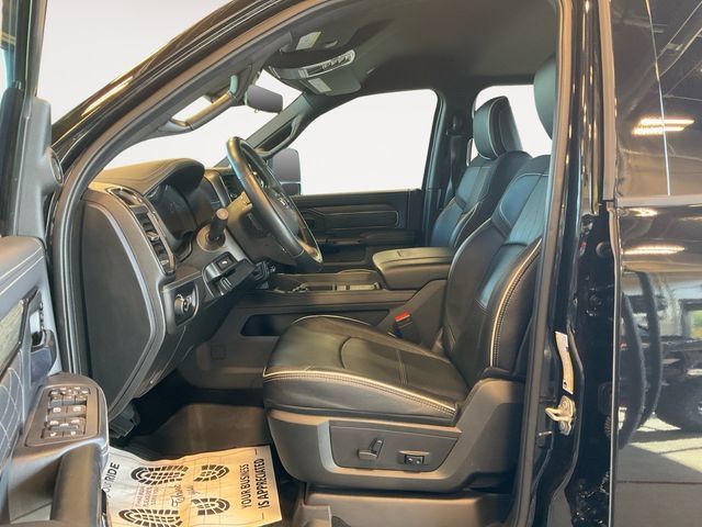 Used 2025 RAM 3500 Limited AWD/4WD image 11