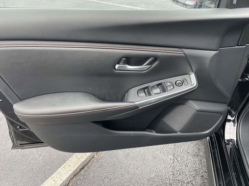 Used 2025 Nissan Sentra SR w/ Midnight Edition image 27