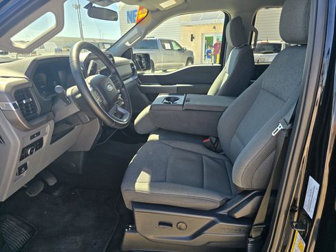 Used 2025 Ford F150 XLT w/ Equipment Group 301A Standard image 11