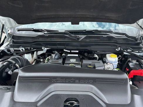 Used 2024 RAM 2500 Laramie image 34