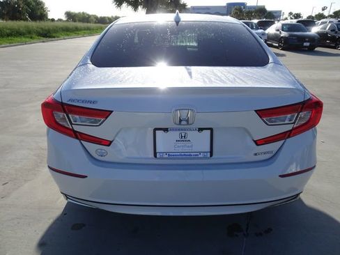 Certified 2019 Honda Accord EX image 5