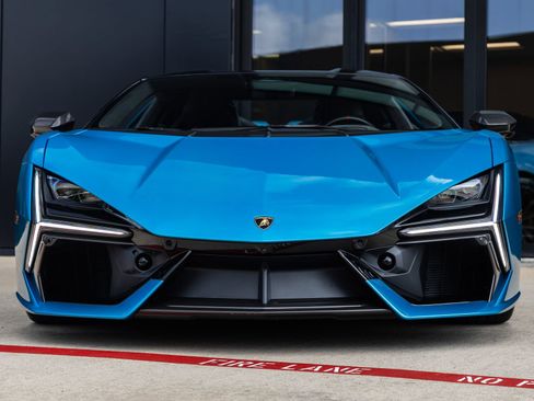 Used 2026 Lamborghini Revuelto AWD/4WD image 5