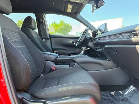 Used 2024 Honda HR-V Sport image 18