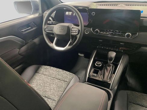 New 2025 Chevrolet Colorado Z71 image 12