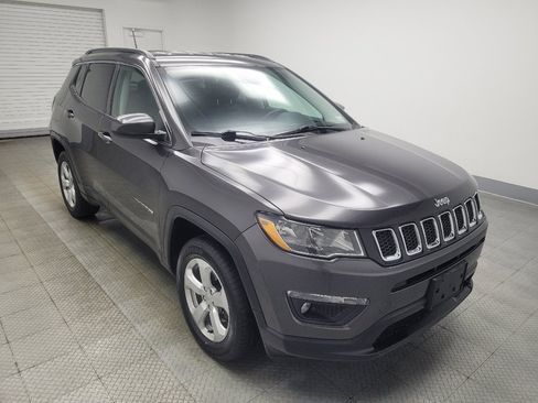 Used 2018 Jeep Compass Latitude w/ Popular Equipment Group AWD/4WD image 13