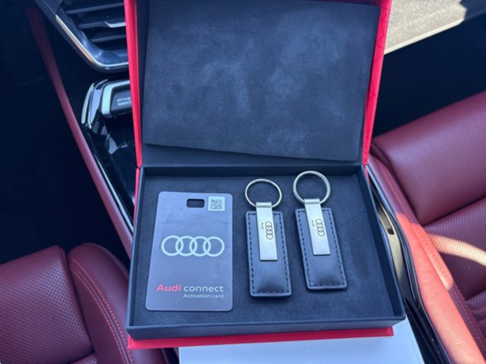 Used 2022 Audi e-tron GT Prestige w/ Prestige Package AWD/4WD image 25