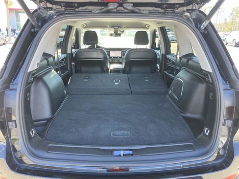 Used 2022 Jeep Grand Cherokee Limited w/ Luxury Tech Group II image 28