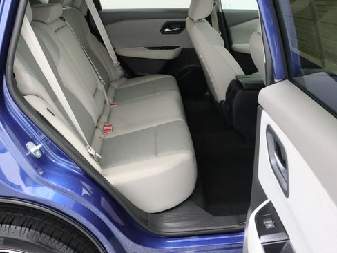 Used 2023 Nissan Rogue SV FWD image 33