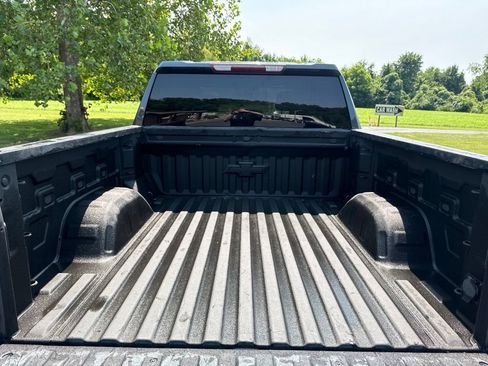 Used 2021 Chevrolet Silverado 1500 Custom w/ LPO, Dark Essentials Package AWD/4WD image 9
