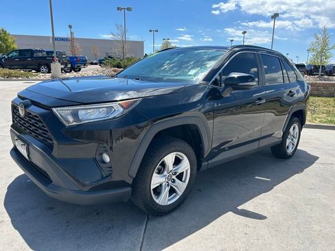 Used 2021 Toyota RAV4 XLE w/ Carpet Mat Package (TMS) AWD/4WD image 3