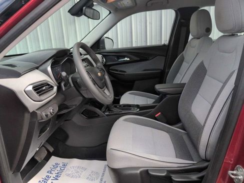 Used 2021 Chevrolet TrailBlazer LS image 7