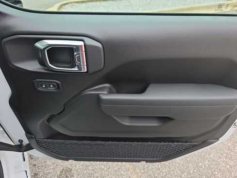 New 2026 Jeep Wrangler Sport S image 31