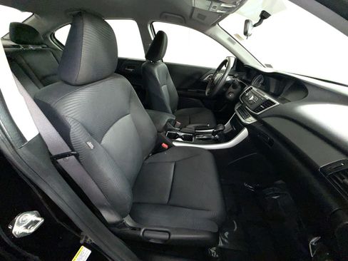 Used 2015 Honda Accord LX image 24