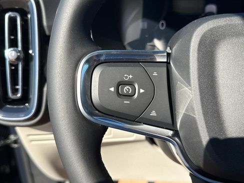 New 2026 Volvo XC40 B5 Ultra w/ Climate Package image 29