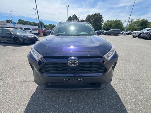 Used 2020 Toyota RAV4 XLE Premium AWD/4WD image 2