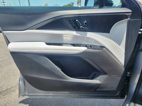 Used 2024 Cadillac Lyriq Sport AWD/4WD image 21