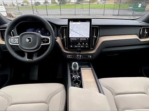 New 2026 Volvo XC60 T8 Plus w/ Protection Package Premier image 7