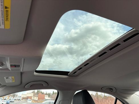 Used 2014 Volkswagen Jetta SEL image 27