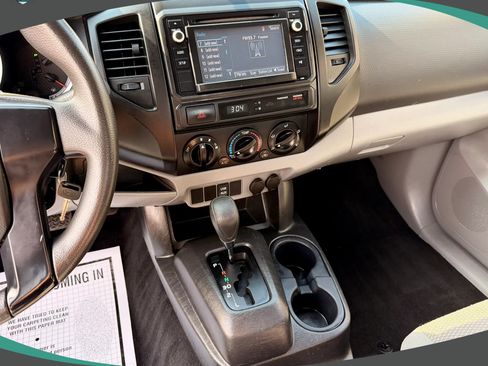 Used 2014 Toyota Tacoma 2WD Regular Cab image 14