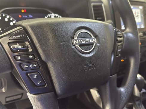 Used 2022 Nissan Frontier SV image 24