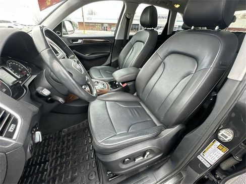 Used 2016 Audi Q5 2.0T Premium Plus w/ Technology Package image 13