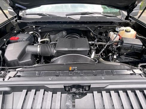 Used 2024 Chevrolet Silverado 2500 LTZ w/ LTZ Convenience Package AWD/4WD image 10