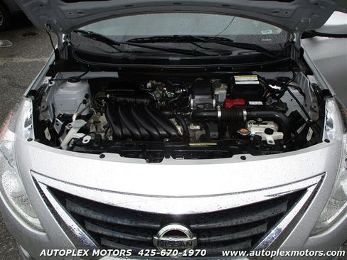 Used 2018 Nissan Versa SV image 31