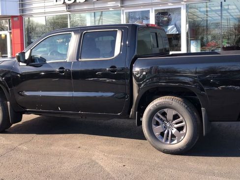 New 2026 Nissan Frontier SV w/ SV Convenience Package AWD/4WD image 5