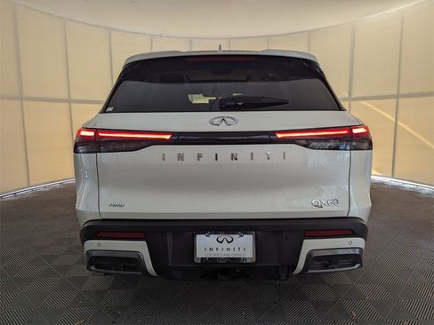 Certified 2025 INFINITI QX60 Sensory w/ Vision Package image 13