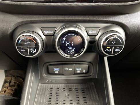 Used 2026 Hyundai Venue SEL image 24