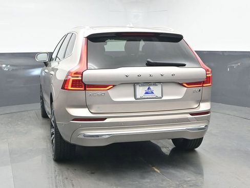 Used 2023 Volvo XC60 B5 Ultimate AWD/4WD image 8
