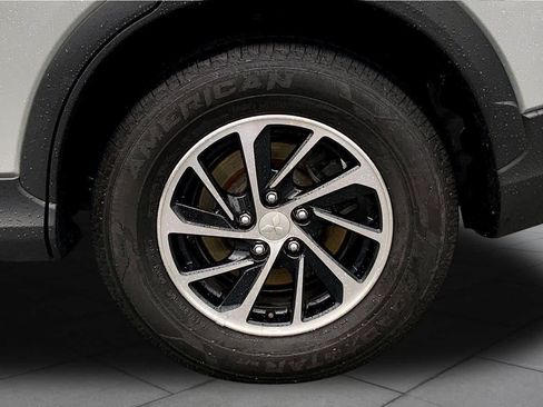 Used 2023 Mitsubishi Eclipse Cross ES AWD/4WD image 11