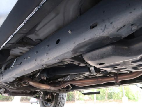 Used 2018 Toyota Tacoma TRD Off-Road w/ Technology Package image 15