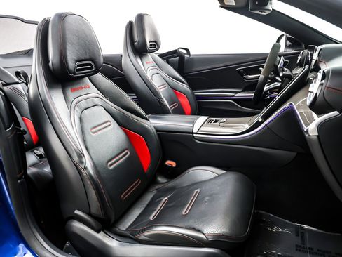 Used 2025 Mercedes-Benz CLE 53 AMG 4MATIC Cabriolet image 8