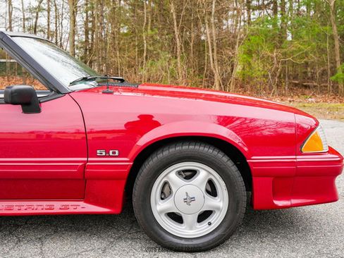 Used 1989 Ford Mustang GT RWD image 11