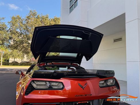 Used 2015 Chevrolet Corvette Z06 w/ 3LZ Preferred Equipment Group image 44