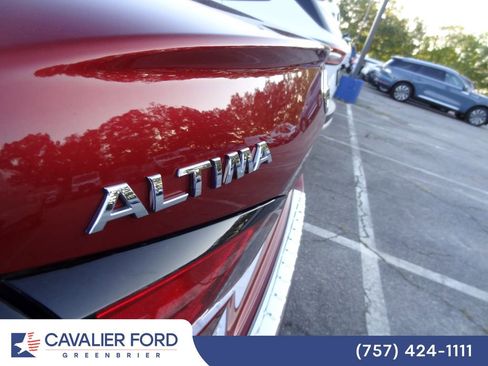 Used 2019 Nissan Altima 2.5 Platinum FWD image 5