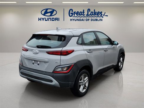 Used 2023 Hyundai Kona SE image 5