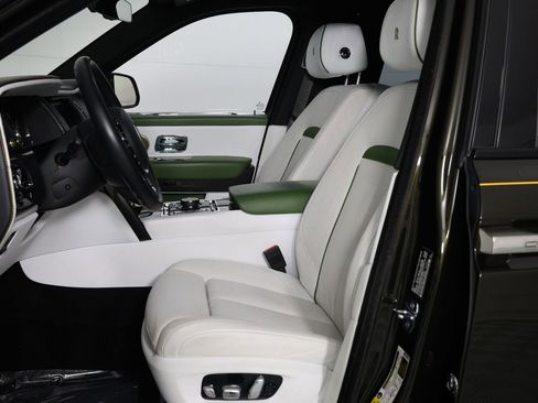 Certified 2023 Rolls-Royce Cullinan Black Badge w/ Driver's Package image 5