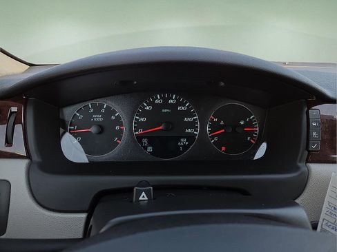 Used 2011 Chevrolet Impala LT w/ Luxury Edition Package image 23