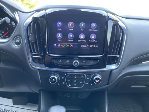 Used 2023 Chevrolet Traverse RS FWD image 24