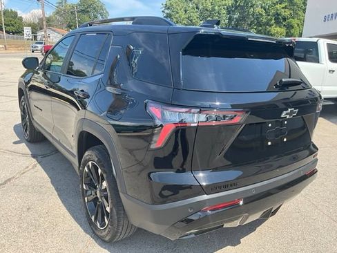 Used 2025 Chevrolet Equinox RS FWD image 9