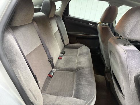 Used 2014 Chevrolet Impala LT w/ LT Sunroof Package image 24