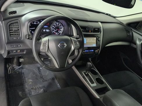 Used 2015 Nissan Altima 2.5 SV w/ Convenience Package image 24