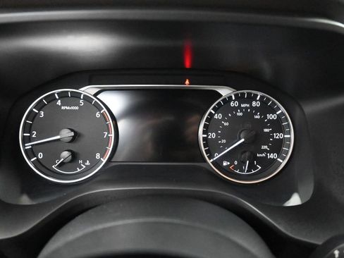 Used 2023 Nissan Rogue SV image 36